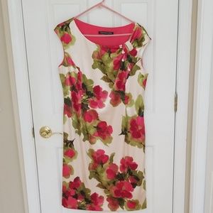 Semi-formal sleeveless dress